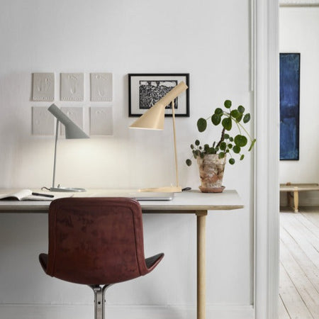 AW23-AJ-Mini-Warm-Grey-AJ-Table-Soft-Lemon-Interior-14050