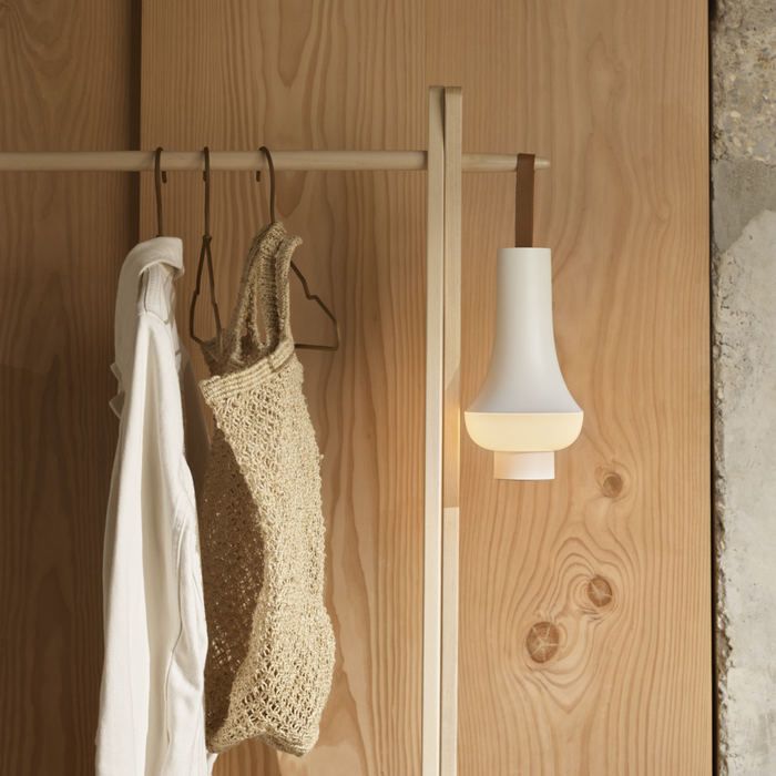 Louis Poulsen Tomoshi Portable Bordlampe