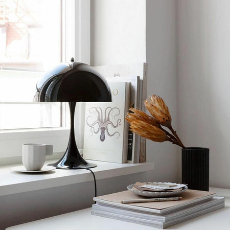 sarah_cocolapine_for_louis_poulsen_panthella_mini_black
